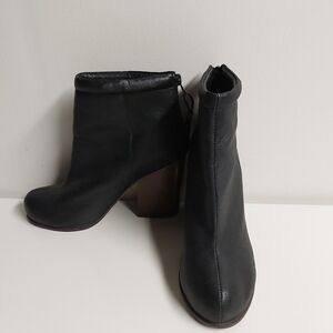 Leather booties, size 7.5